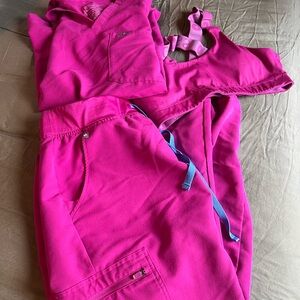 Figs Rasberry Sorbet Scrub Set